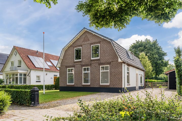 Rijnstraat 24 in Doornenburg