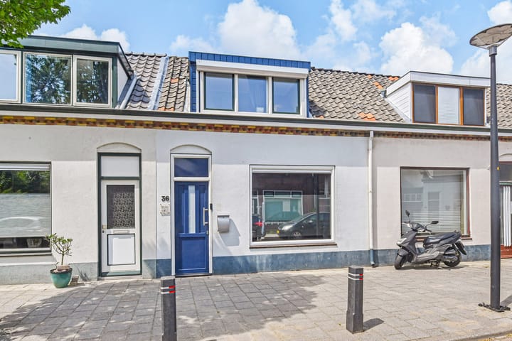 Rijnweg 36 in Monster