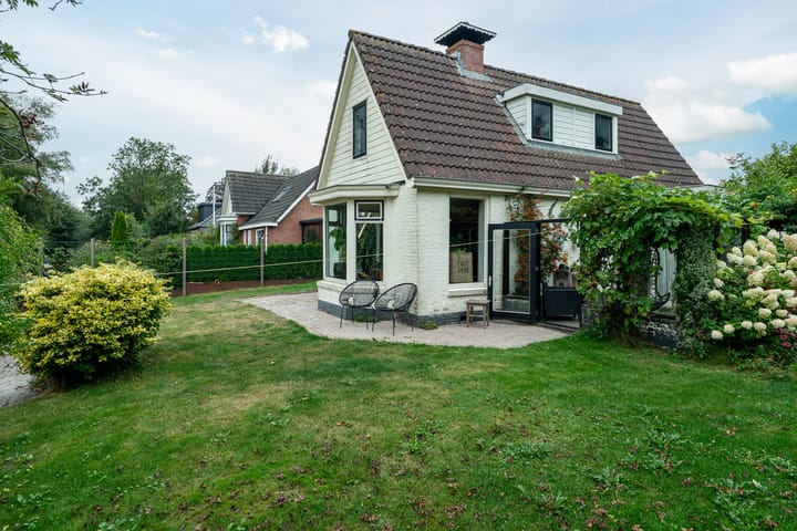 Rinewâl 10 in De Falom