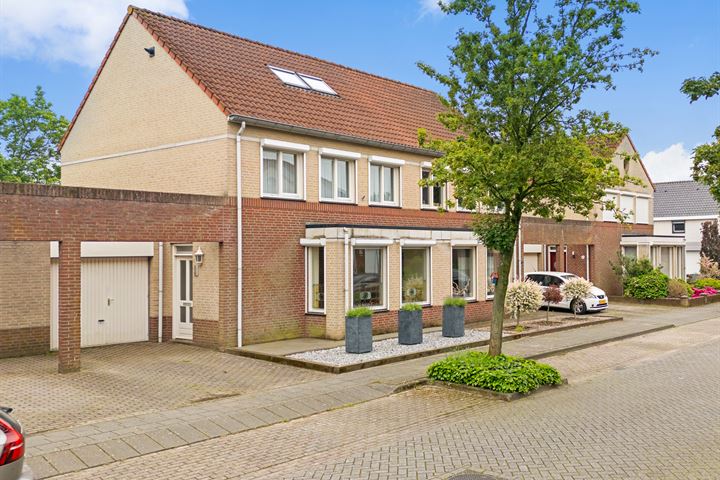 Rinus Pereirastraat 6 in Reuver