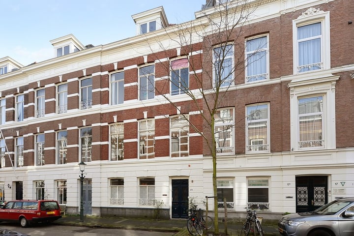 Riouwstraat 19 in 's-Gravenhage