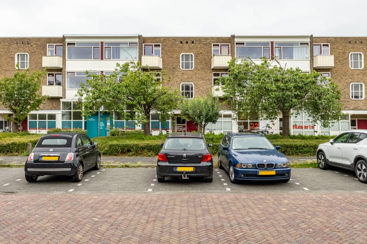 Rivierenhof 14 in Groningen