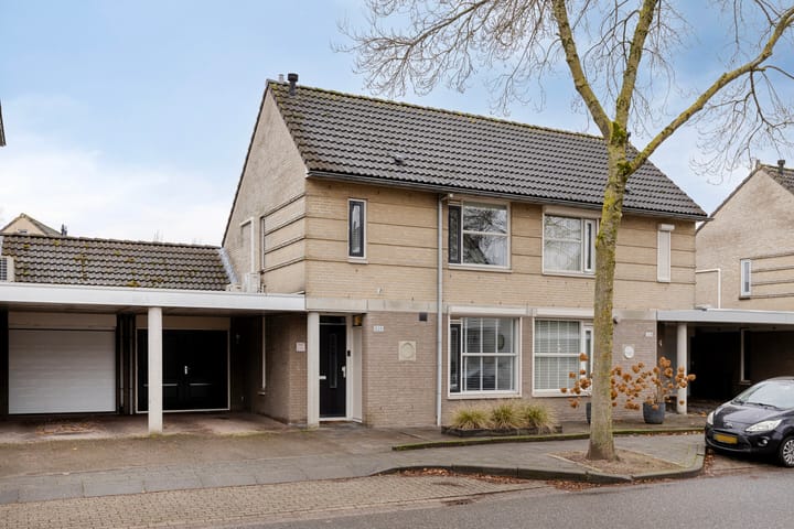 Photo of property Rivierensingel 330, Helmond