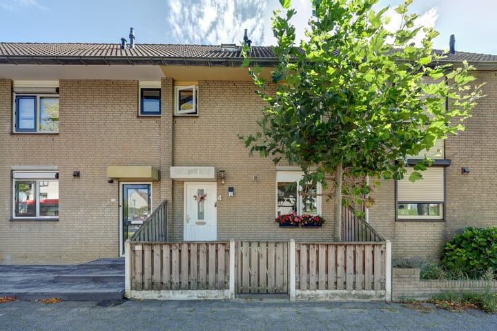 Rivierlaan 4 in Spijkenisse