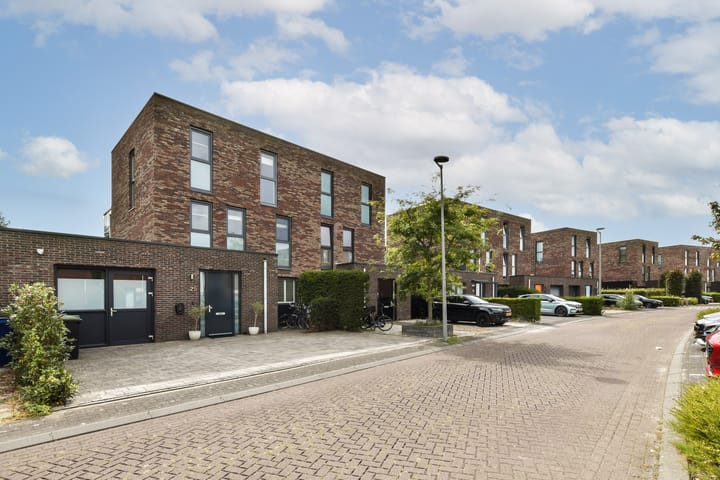Roald Amundsenstraat 25 in Almere