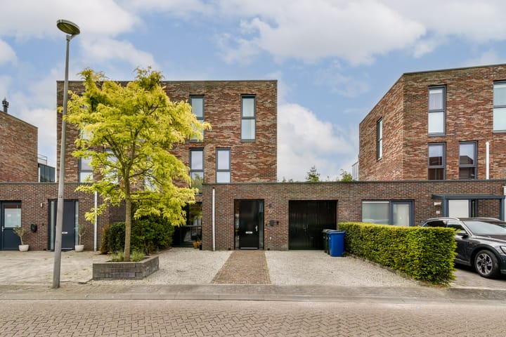 Roald Amundsenstraat 27 in Almere