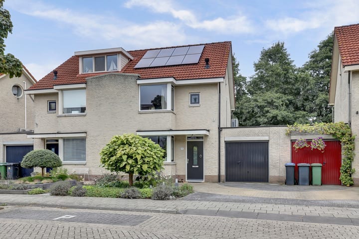 Robert de Vriesstraat 19 in Arnhem foto