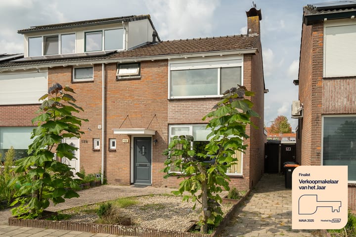 Robert Scottstraat 132 in Enschede photo