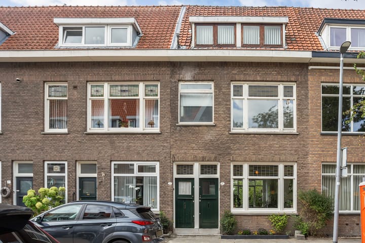 Photo of property Robijnstraat 1A, Rotterdam