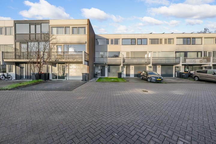 Photo of property Rode Klaver 97, Uithoorn