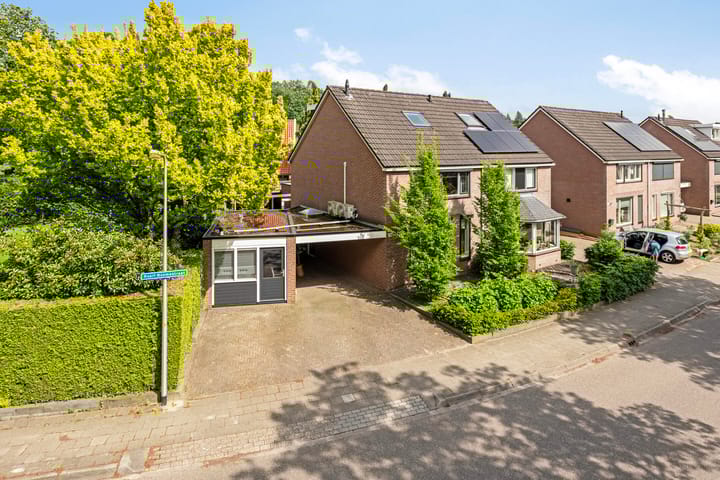 Roelf Bosmastraat 105 in Rijssen