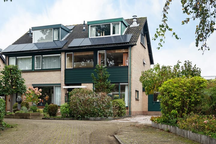 Roerdompstraat 15 in Ermelo photo