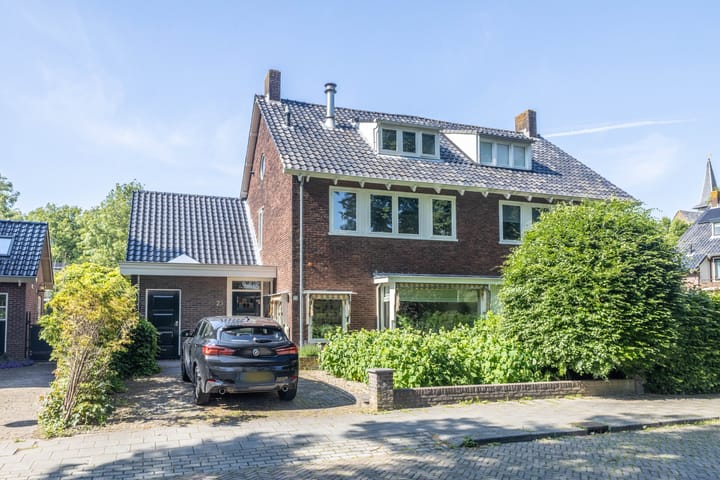 Roerdompstraat 23 in Badhoevedorp photo