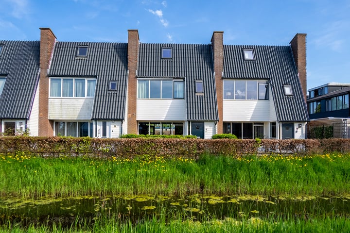 Roerdompstraat 4 in Ten Boer