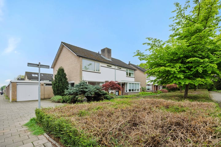 Roerdompstraat 8 in Helmond