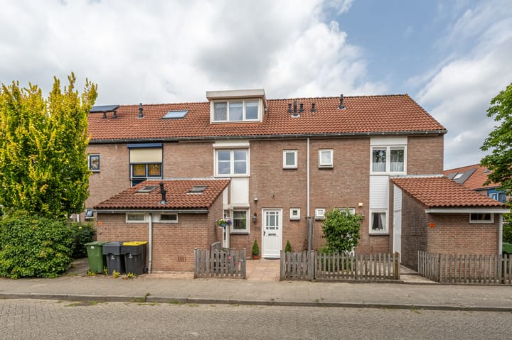 Roerdompweg 4 in Oud-Beijerland