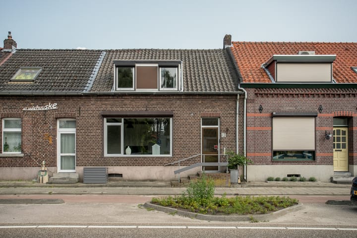 Roermondseweg 147 in Steyl