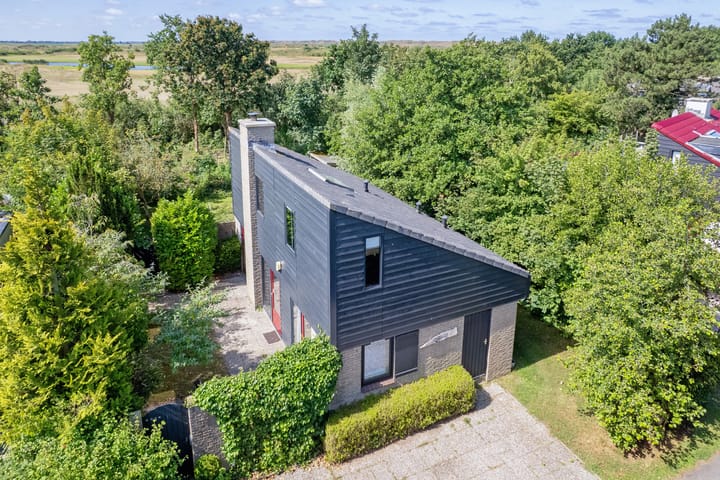 Photo of property Roggeslootweg 331, De Cocksdorp