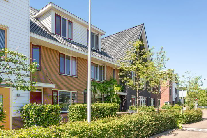 Rogier van Otterloostraat 9 in Hilversum foto