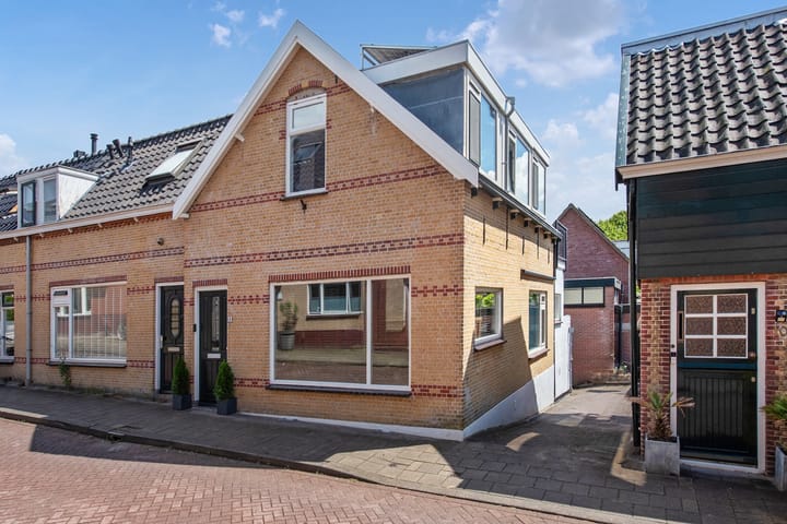 Rokkeveenseweg 8 in Zoetermeer Foto