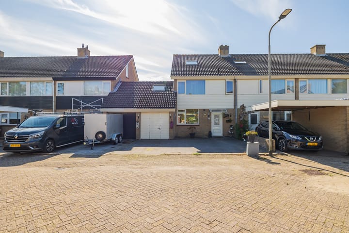 Photo of property Roland Holstheem 38, Hillegom