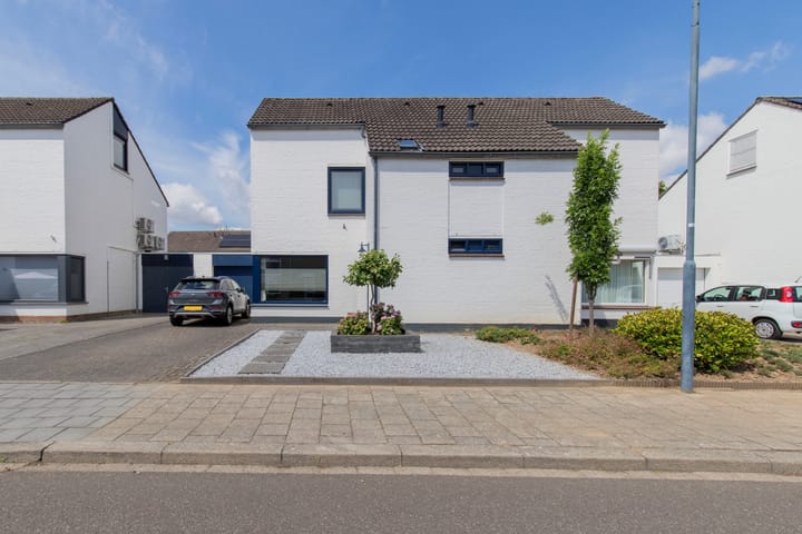 Photo of property Rolandsweg 8, Sittard