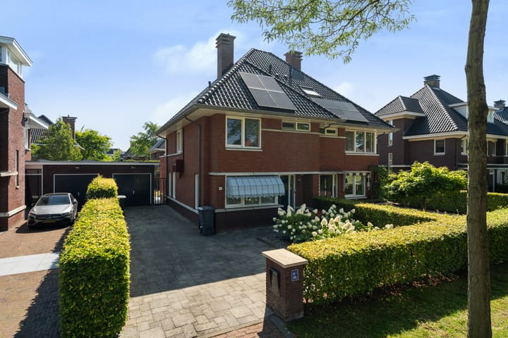 Romanovhof 41 in Dordrecht