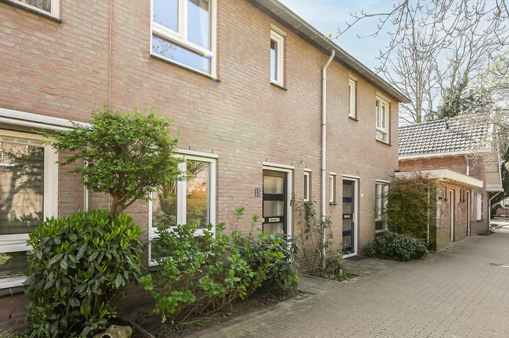 Romerohof 11 in Eindhoven