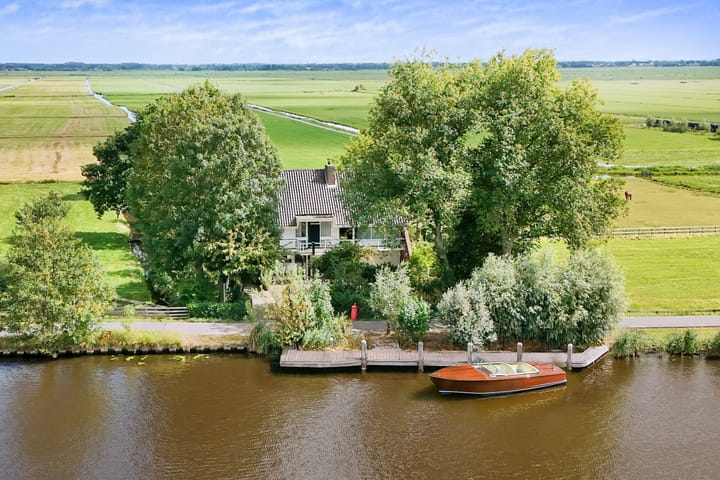 Rondehoep West 43A in Ouderkerk aan de Amstel