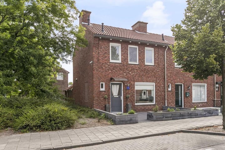 Röntgenstraat 12 in Roosendaal