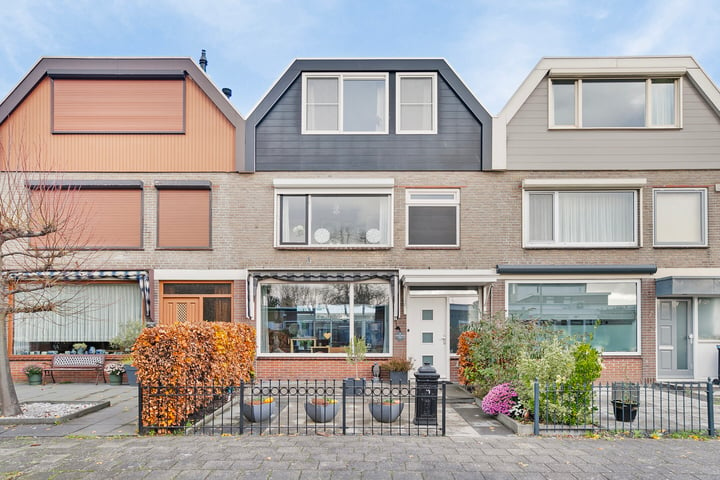 Roodenburgstraat 10 in Hendrik-Ido-Ambacht