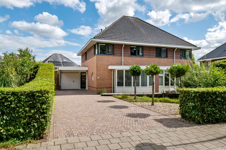 Roodhekkenpas 89 in Druten