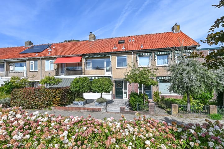 Roos en Beeklaan 51 in Santpoort-Noord