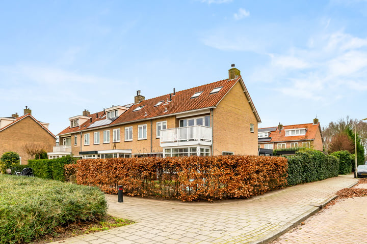 Roos en Beeklaan 73 in Santpoort-Noord