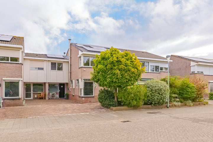 Roosje Vosplantsoen 10 in Hoofddorp foto