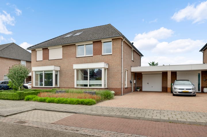 Roosveldsingel 23 in Heythuysen