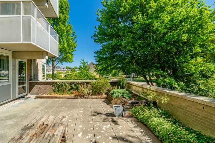 Photo of property Rosa Spierlaan 8, Amstelveen