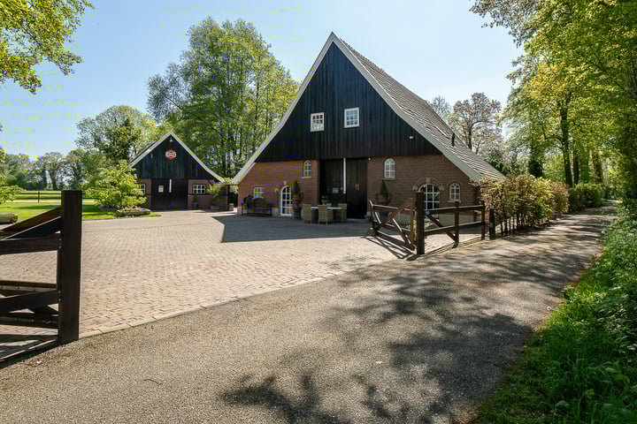 Photo of property Rosinkweg 35, Enschede