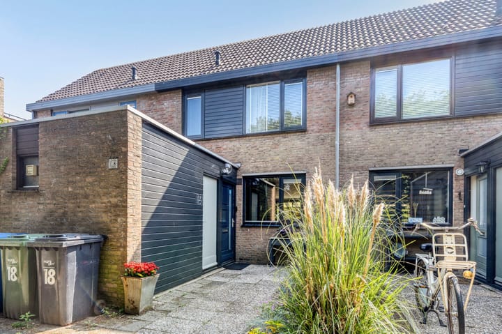 Photo of property Rospad 18, Hoek van Holland