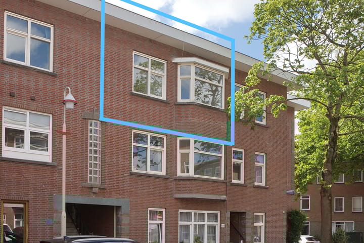 Photo of property Rosseelsstraat 84, 's-Gravenhage