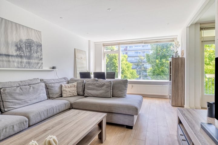 Photo of property Rossinistraat 37, Schiedam