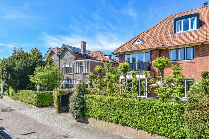 Rostocklaan 5 in Bussum
