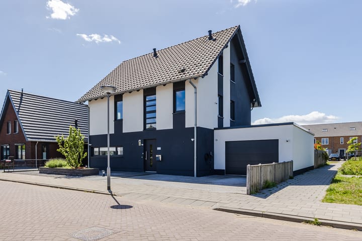 Roterij 10 in Lage Zwaluwe