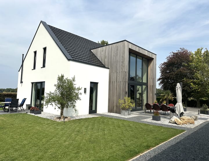 Photo of property Rouwstraat 1, Odiliapeel