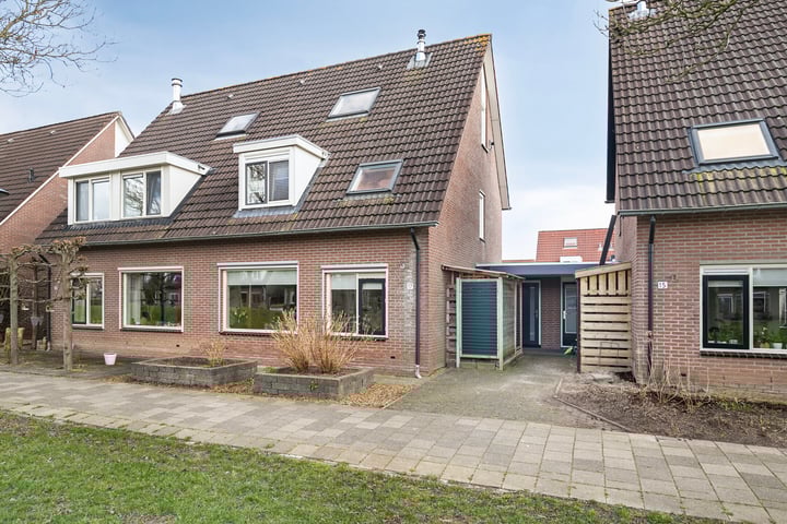 Photo of property Rozemarijn 17, Dronten