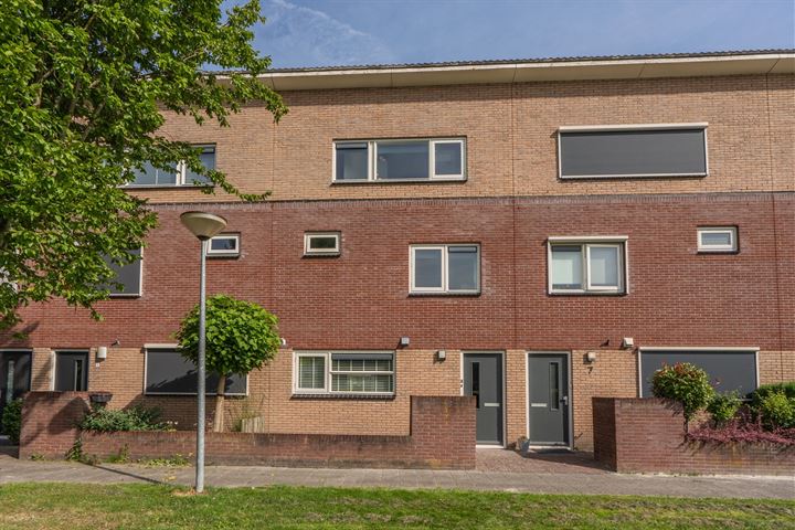 Rozemarijntuin 5 in Assen