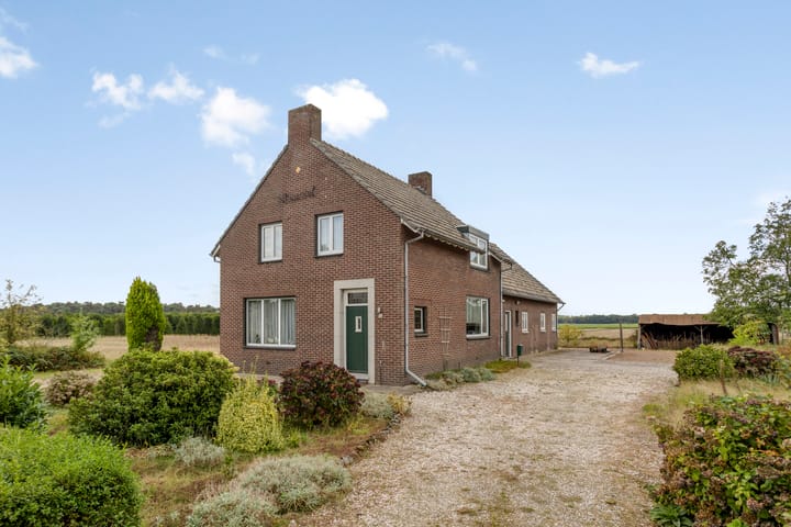Rozendaal 6 in Maasbree