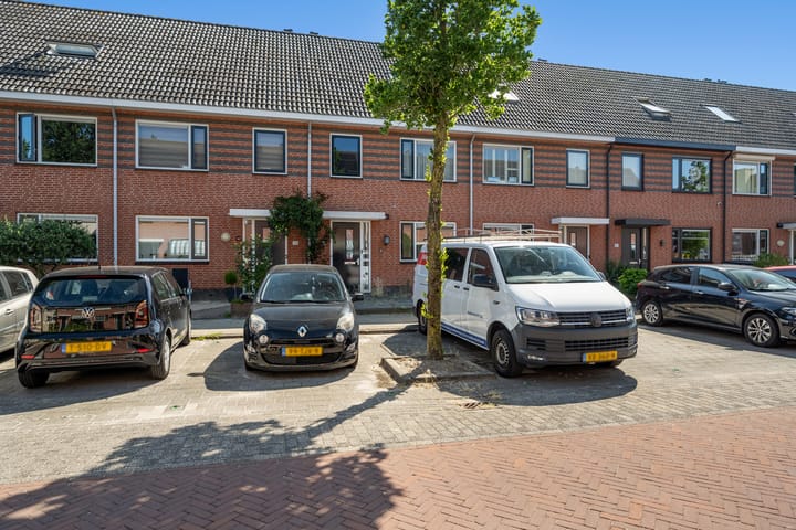 Photo of property Rozenhout 36, Barendrecht