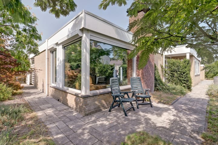 Photo of property Rozenstraat 1, Putte