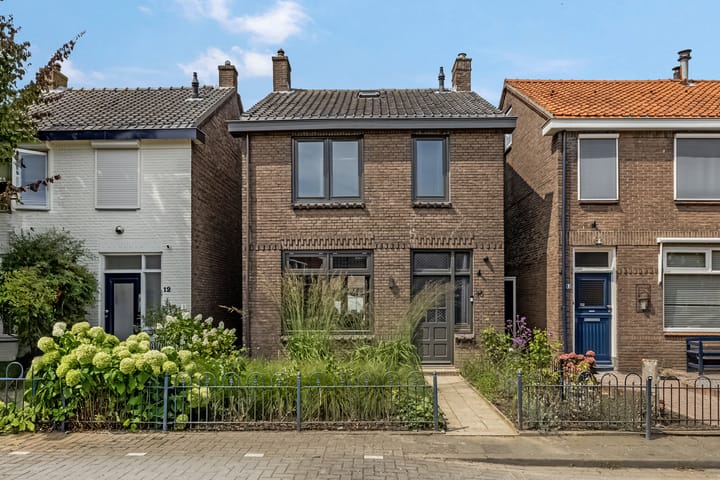 Rozenstraat 10 in Tiel foto